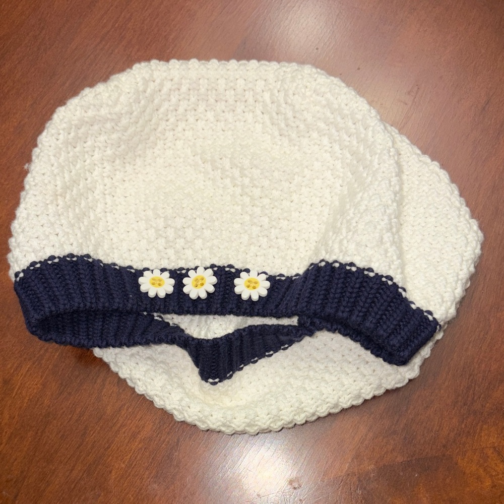 Gymboree White and Navy Blue Knit Hat with Daisies